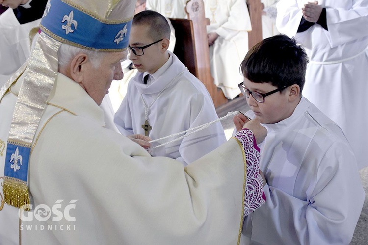 Błogosławieństwo nadzwyczajnych szafarzy, ceremoniarzy i lektorów