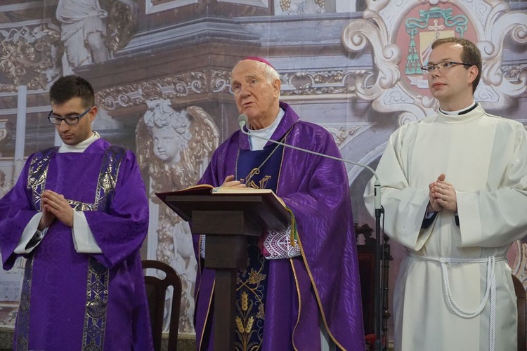Msza św. upamiętniająca 79. rocznicę zbrodni katyńskiej