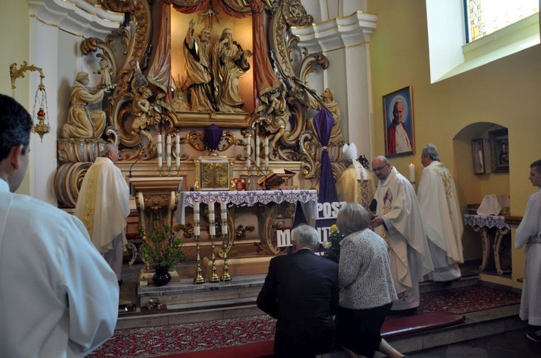 Wprowadzenie relikwi św. JP II w Chróścinie Opolskiej