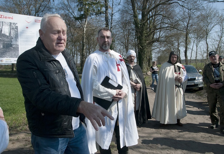 Cmentarz w Miłkowie