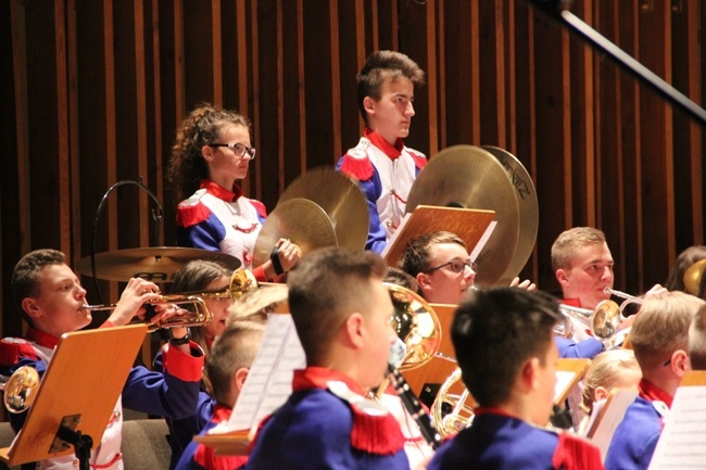 Koncert finałowy i Orkiestra Grandioso