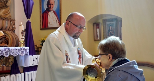 Relikwie św. Jana Pawła II w Chróścinie Opolskiej