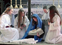 Finałowa scena inscenizacji.