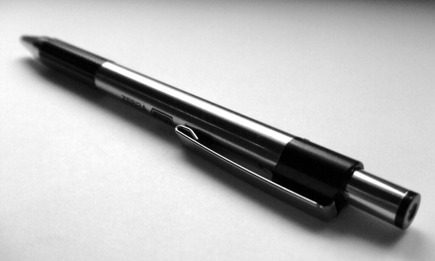 Ruszyły egzaminy gimnazjalne. "Nie mam żadnych sygnałów, że gdzieś się egzamin nie odbywa"