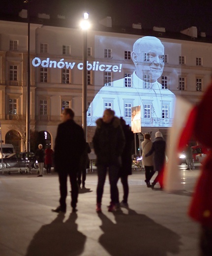 Czuwanie modlitewne na placu Piłsudskiego w 14. rocznicę śmierci świętego Jana Pawła II. 
2.04.2019 Warszawa