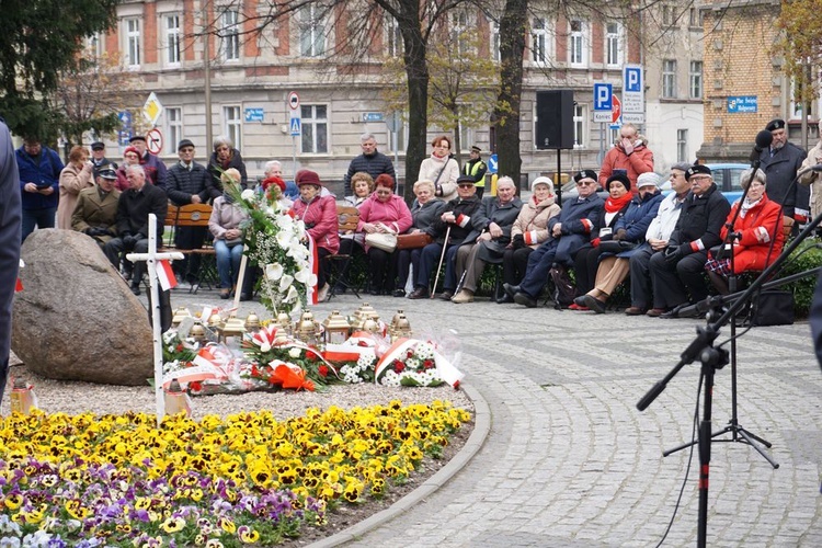 Świdnickie uroczystości upamiętniające 79. rocznicę zbrodni katyńskiej