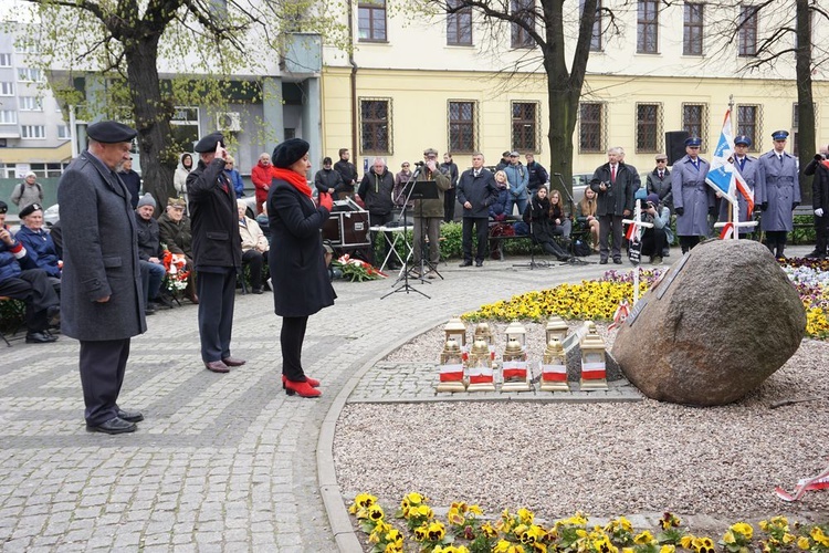 Świdnickie uroczystości upamiętniające 79. rocznicę zbrodni katyńskiej