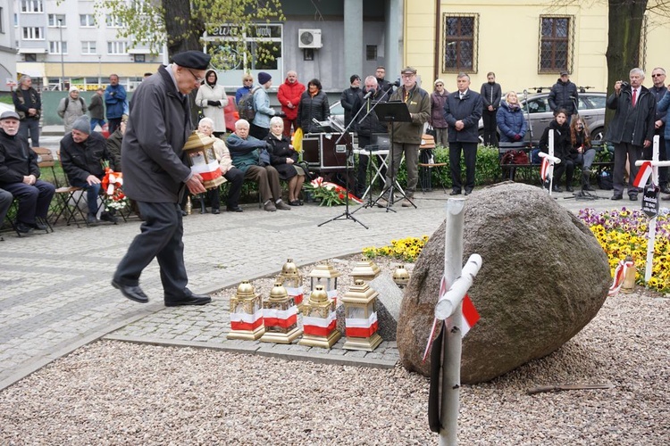 Świdnickie uroczystości upamiętniające 79. rocznicę zbrodni katyńskiej