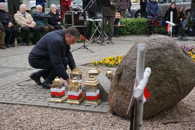 Świdnickie uroczystości upamiętniające 79. rocznicę zbrodni katyńskiej