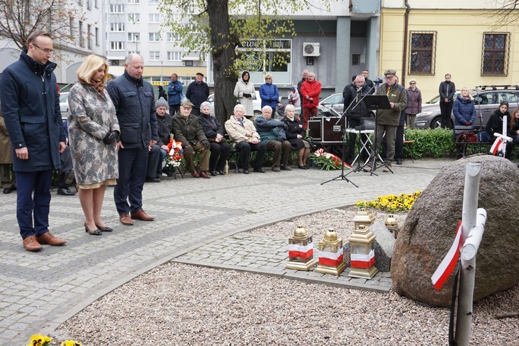 Świdnickie uroczystości upamiętniające 79. rocznicę zbrodni katyńskiej