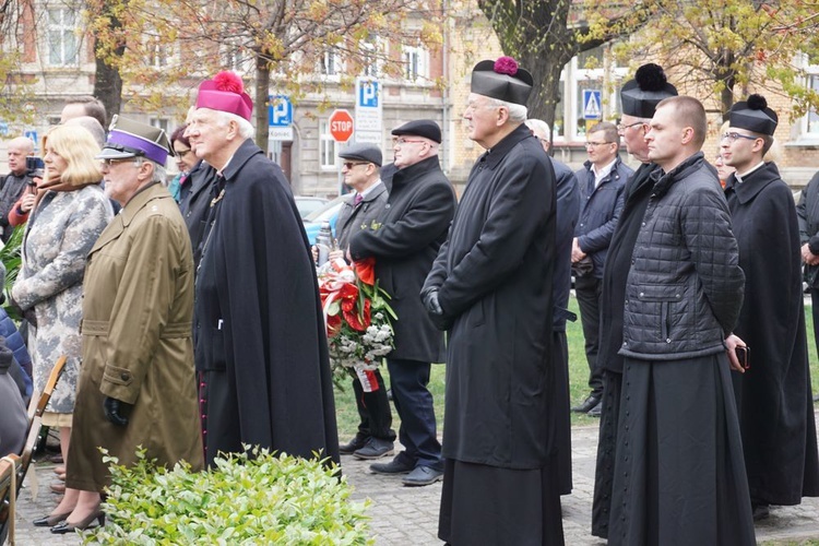 Świdnickie uroczystości upamiętniające 79. rocznicę zbrodni katyńskiej