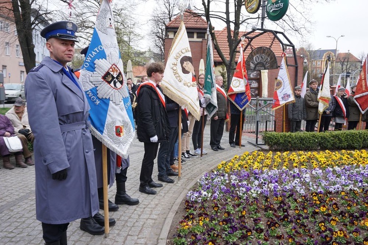 Świdnickie uroczystości upamiętniające 79. rocznicę zbrodni katyńskiej