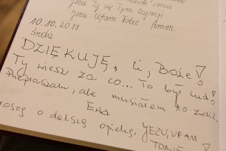 Księgi w kościele pw. św. Jacka w Legnicy