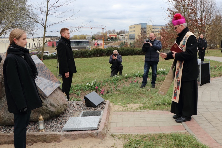 Uroczystość upamiętnienia pomordowanych w Katyniu odbyła się na Kortowie 