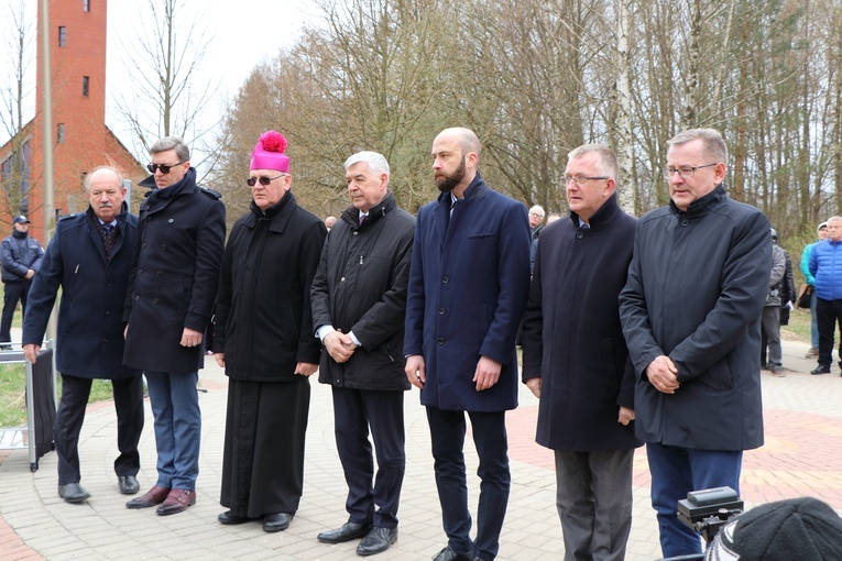 Uroczystość upamiętnienia pomordowanych w Katyniu odbyła się na Kortowie 