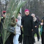 Droga Krzyżowa na terenie obozu na Majdanku