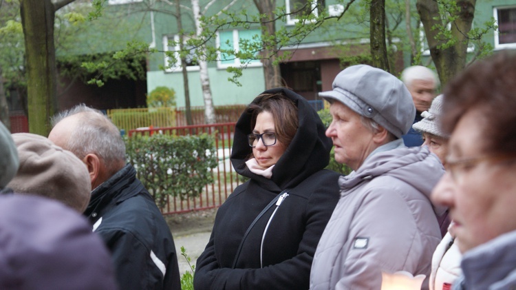 Droga Krzyżowa ulicami osiedla Polanka - parafia Odkupiciela Świata