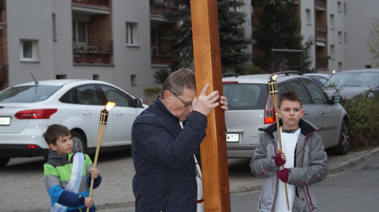 Droga Krzyżowa ulicami osiedla Polanka - parafia Odkupiciela Świata