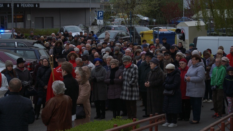 Droga Krzyżowa ulicami osiedla Polanka - parafia Odkupiciela Świata