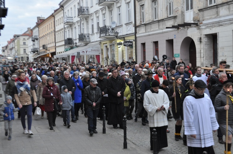 Droga Krzyżowa w Płocku