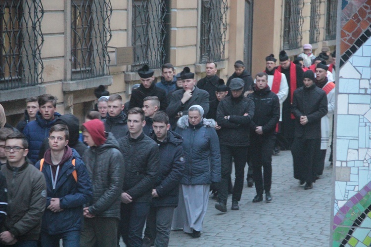 Droga Krzyżowa ulicami Legnicy