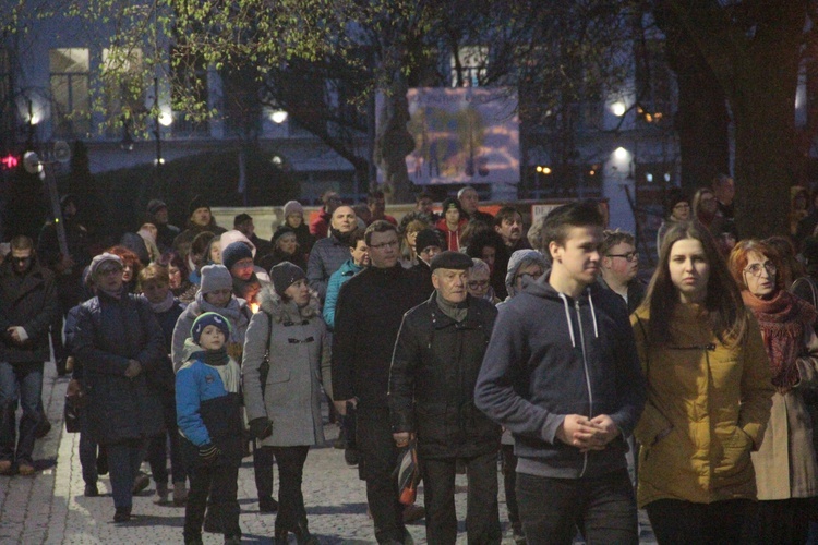 Droga Krzyżowa ulicami Legnicy