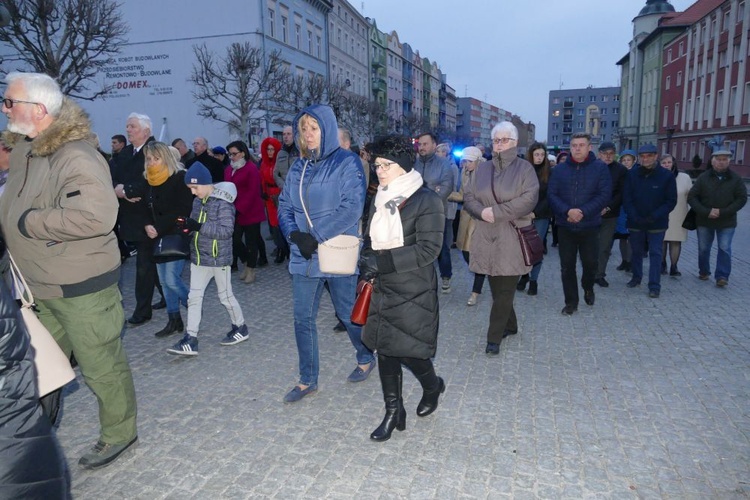 Droga Krzyżowa ulicami miast - Strzegom