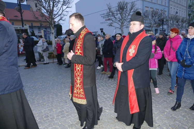 Droga Krzyżowa ulicami miast - Strzegom