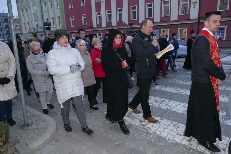 Droga Krzyżowa ulicami miast - Strzegom