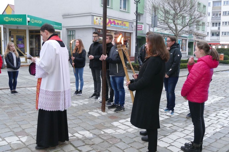 Droga Krzyżowa ulicami miast - Strzegom