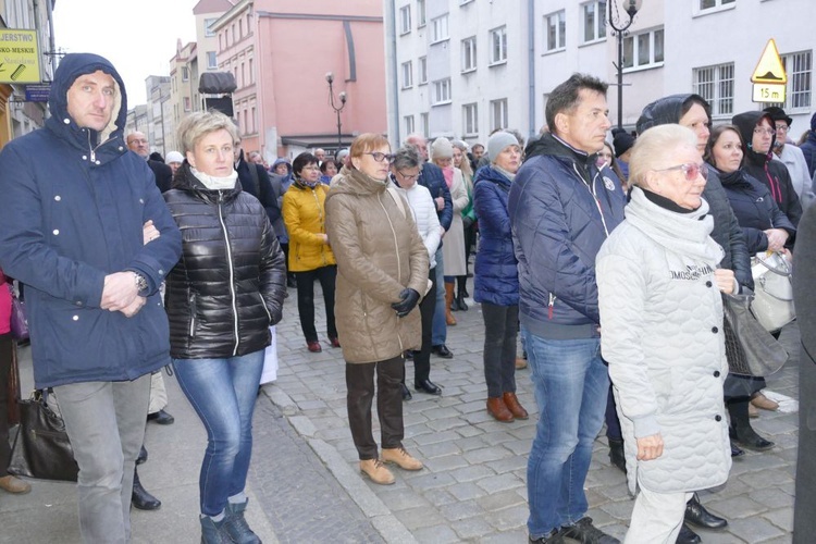 Droga Krzyżowa ulicami miast - Strzegom