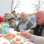 Śniadanie wielkanocne dla samotnych, chorych i potrzebujących w Miliczu