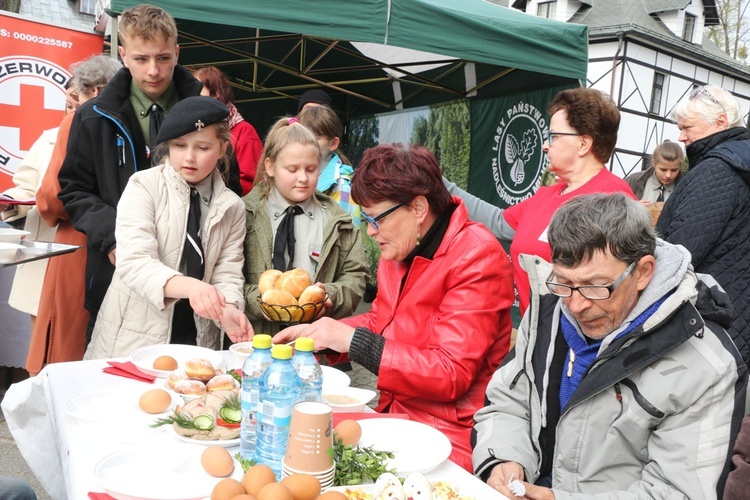 Śniadanie wielkanocne dla samotnych, chorych i potrzebujących w Miliczu