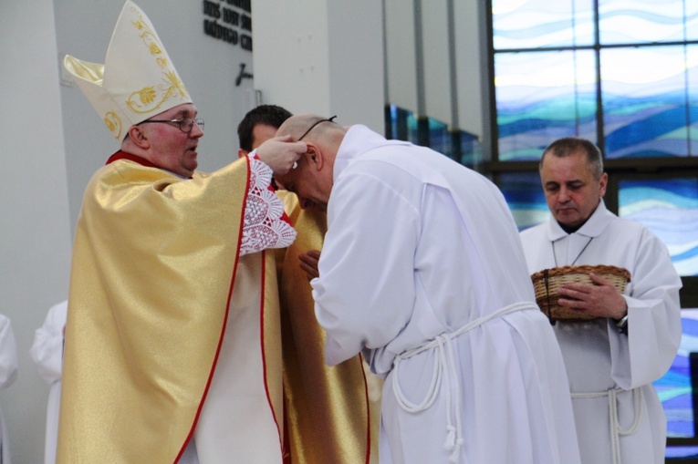 Błogosławieństwo nadzwyczajnych szafarzy Komunii Świętej 2019