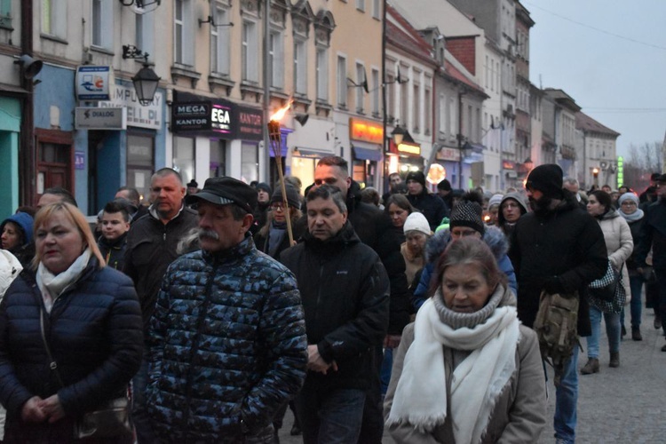 Droga Krzyżowa ulicami miast - Świebodzice