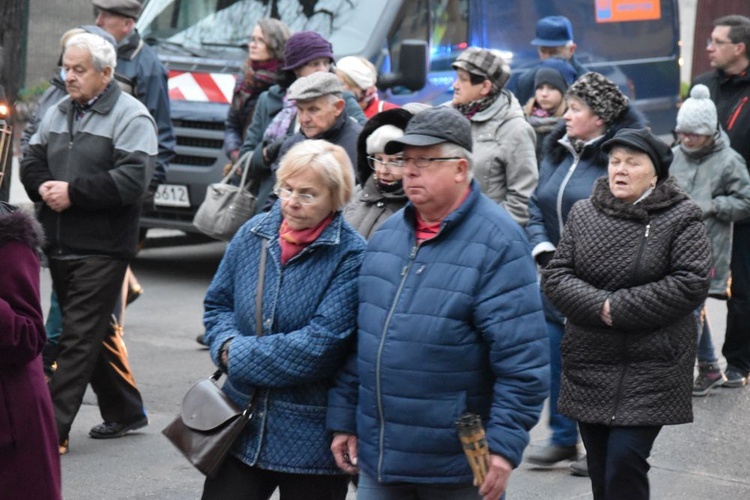 Droga Krzyżowa ulicami miast - Świebodzice