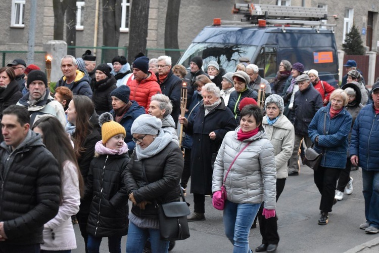 Droga Krzyżowa ulicami miast - Świebodzice