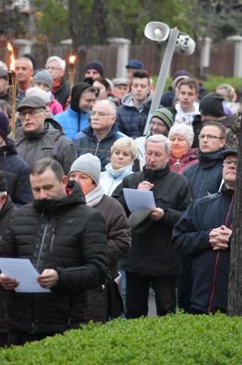 Droga Krzyżowa ulicami miast - Świebodzice