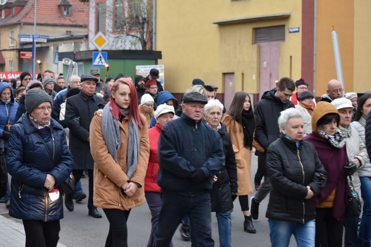 Droga Krzyżowa ulicami miast - Świebodzice