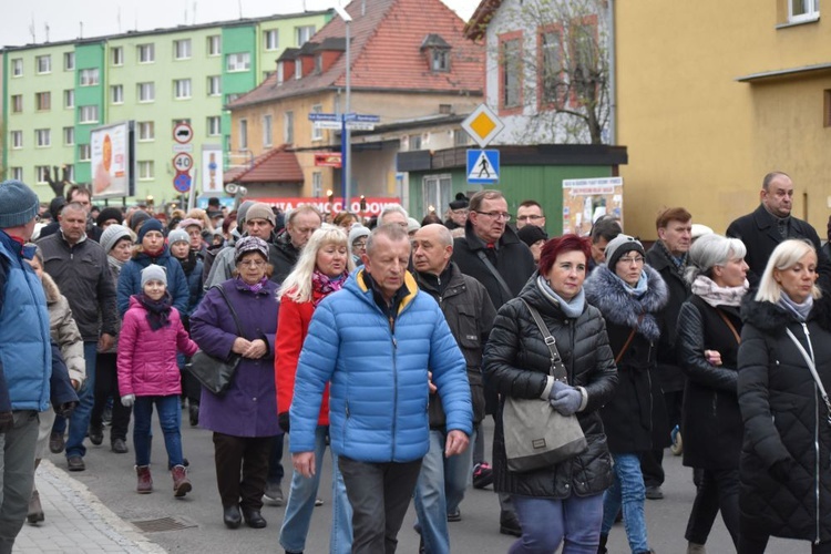 Droga Krzyżowa ulicami miast - Świebodzice