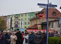 Droga Krzyżowa ulicami miast - Świebodzice