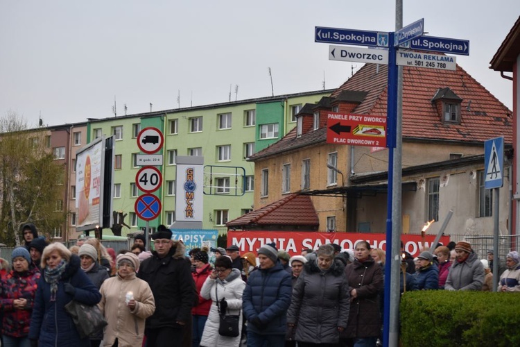 Droga Krzyżowa ulicami miast - Świebodzice