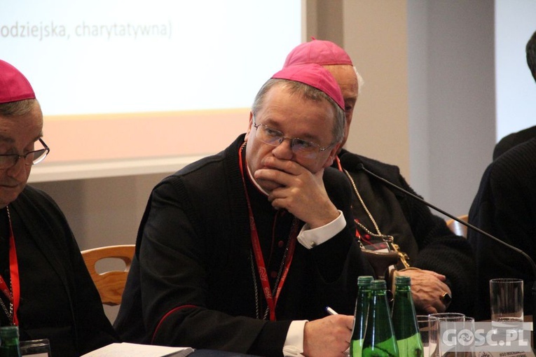 Sesja robocza I Synod Diecezji Zielonogórsko-Gorzowskiej - cz. II
