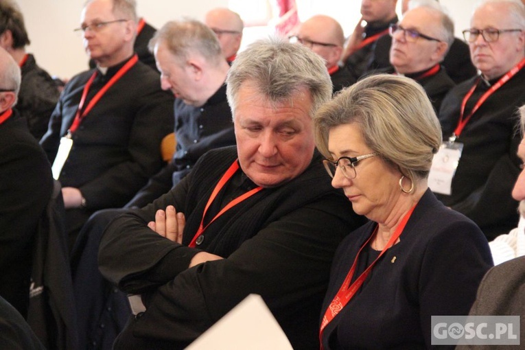 Sesja robocza I Synod Diecezji Zielonogórsko-Gorzowskiej - cz. II