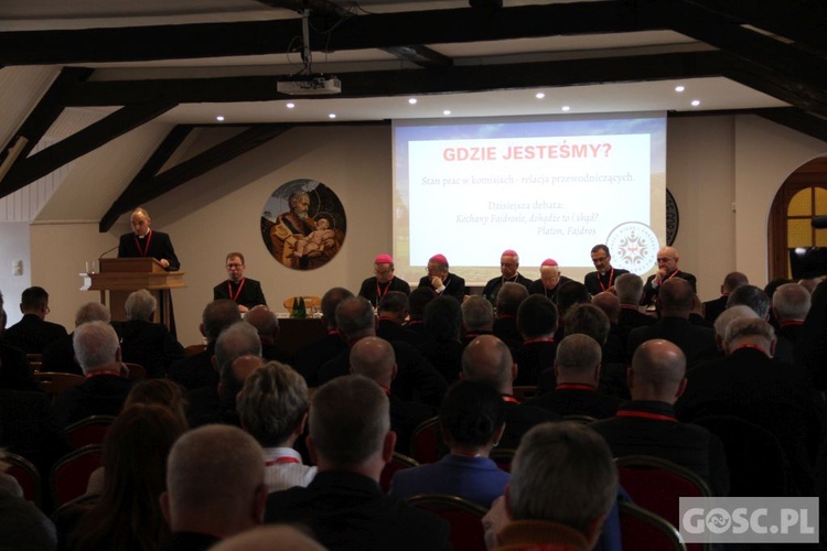 Sesja robocza I Synod Diecezji Zielonogórsko-Gorzowskiej - cz. II