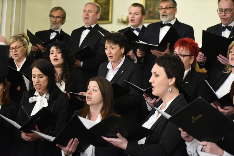 Patronka w trudnych sprawach w Zalasowej