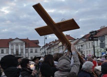 Droga Krzyżowa za prześladowanych chrześcijan w Płocku