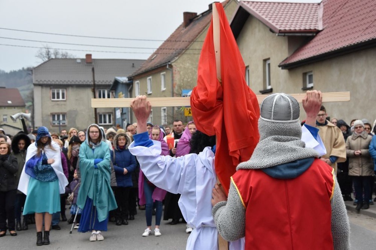 Droga Krzyżowa ulicami miast - Nowa Ruda-Słupiec