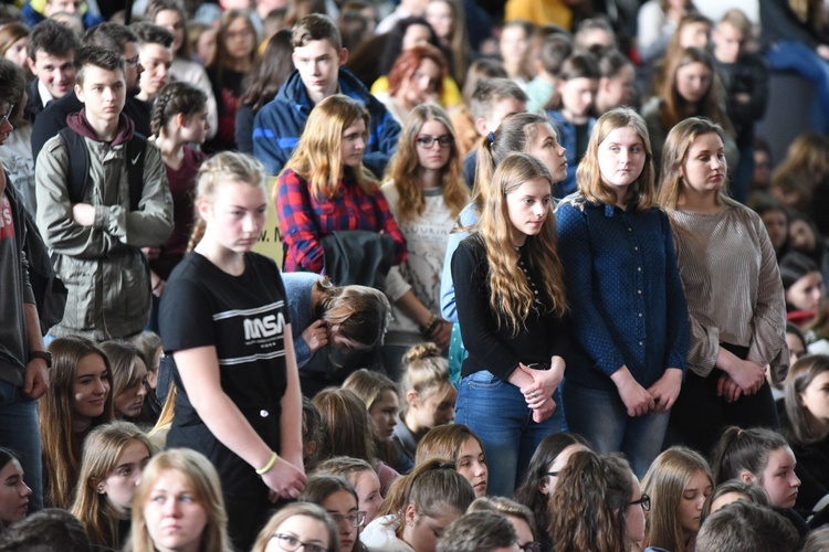 Tarnów. Niedziela Palmowa młodych. Zawiązanie wspólnoty