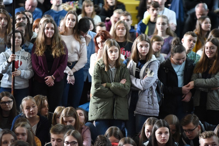 Tarnów. Niedziela Palmowa młodych. Zawiązanie wspólnoty